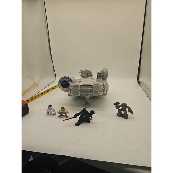 2011 Hasbro Playskool Star Wars Galactic Heroes Millennium Falcon 10 W/ Figures